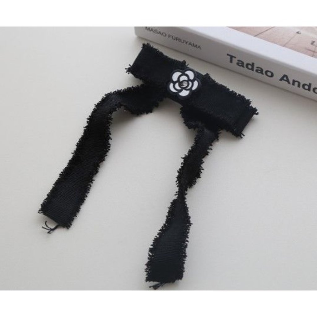 Tweed Ribon Camelia Hair Pins Black 18$